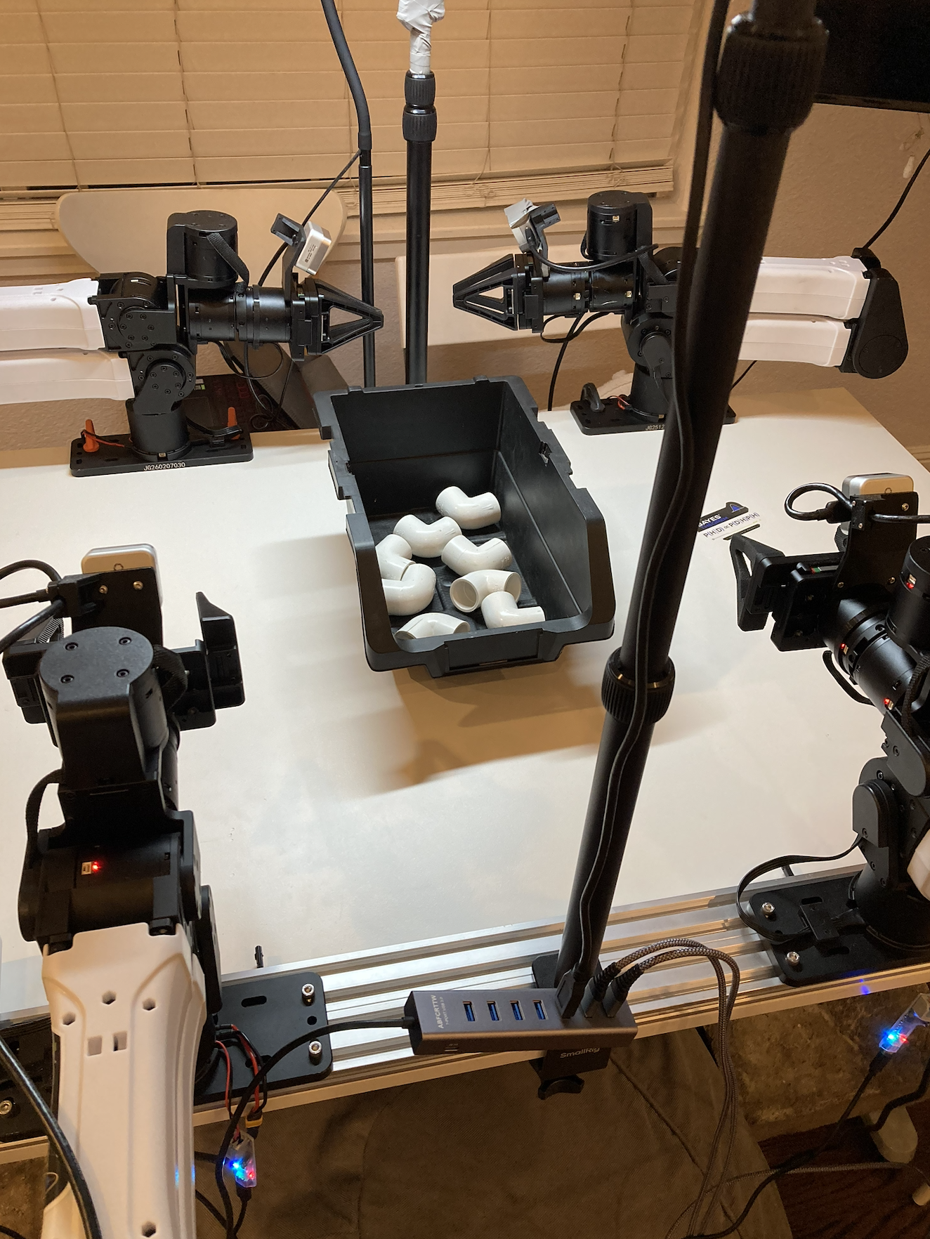 Bin picking robot setup